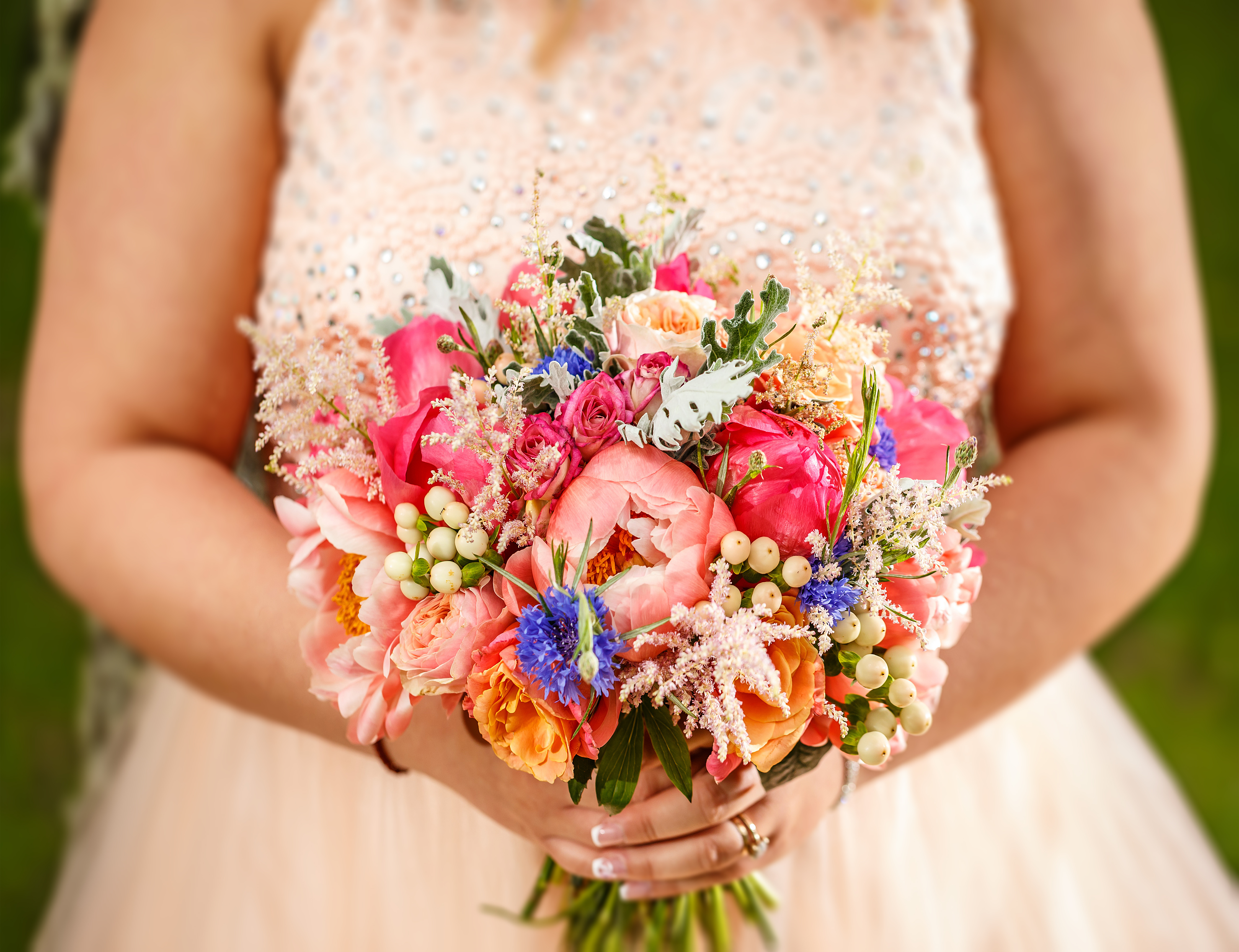 beauty-wedding-bouquet-2023-11-27-05-33-42-utc